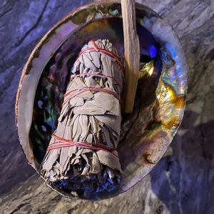 Meet your Posher, Nakia